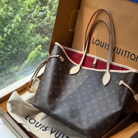 LV Neverfull