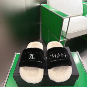 Chanel 25SS New Wool Slippers