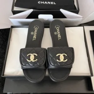 Chanel fairy-style slippers