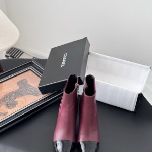 Chanel 25K New Chain Knight Boots