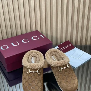 Gucci GG plush slippers