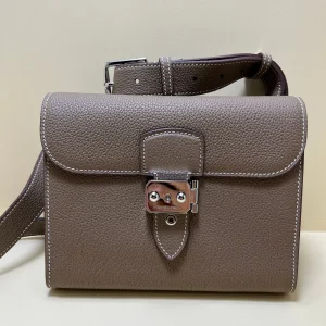 HERMES Messenger Bag 21cm Togo Leather