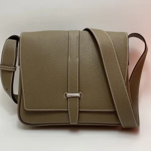 HERMES Messenger Bag 27x23x5 Cowhide Leather