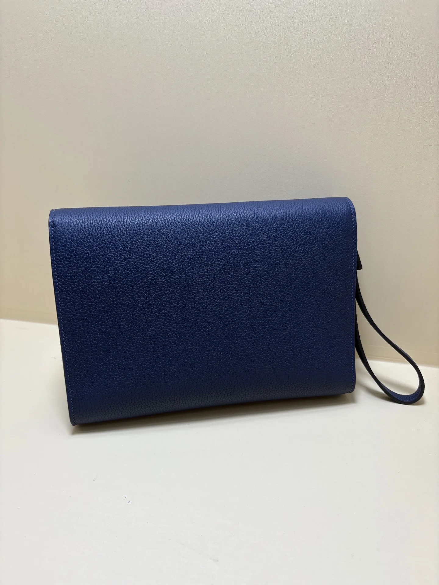 HERMES Handbag 24x17x4 Togo Leather - Image 3