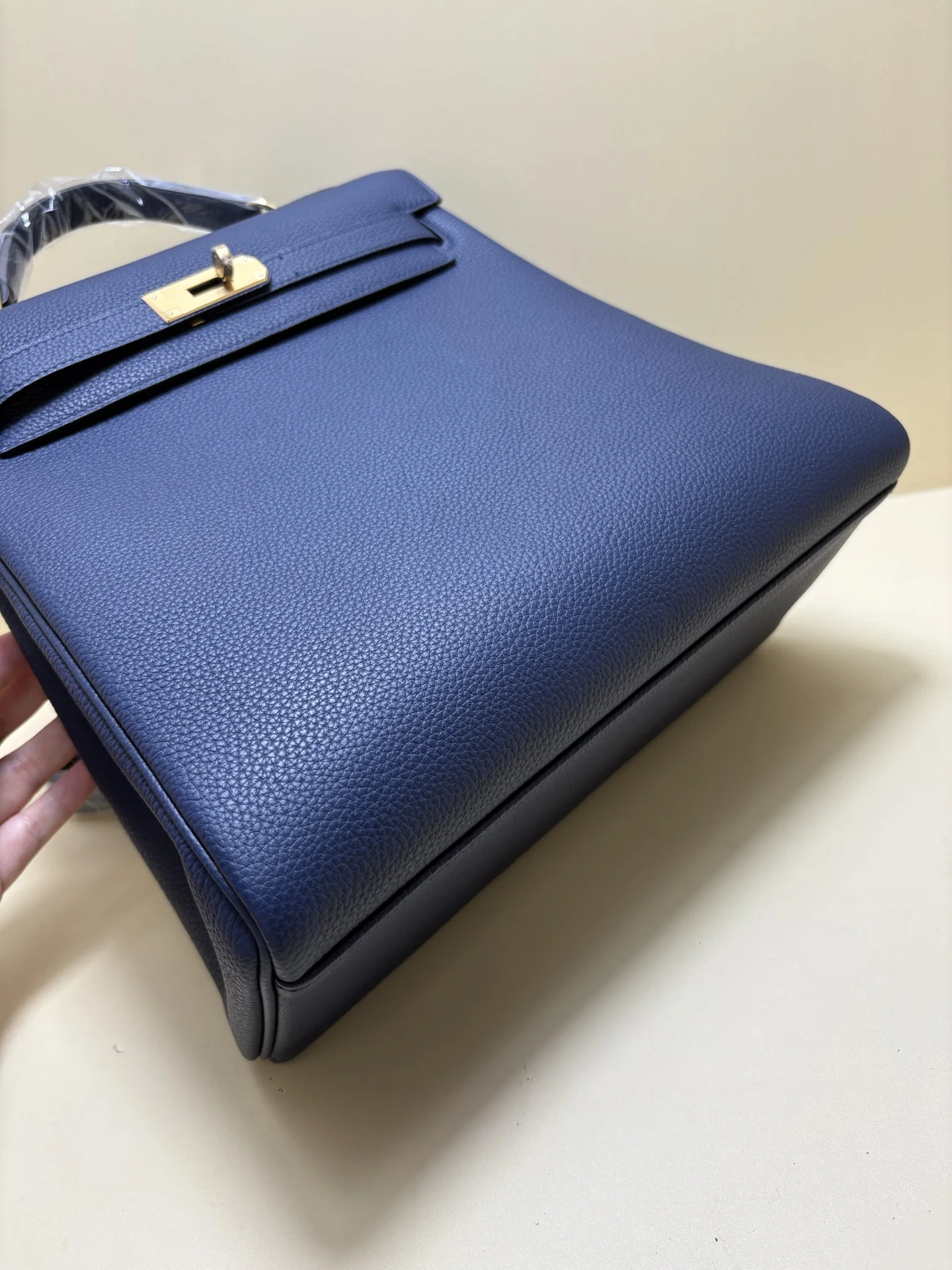 HERMES Kellyado Backpack 29x26x13 - Image 5