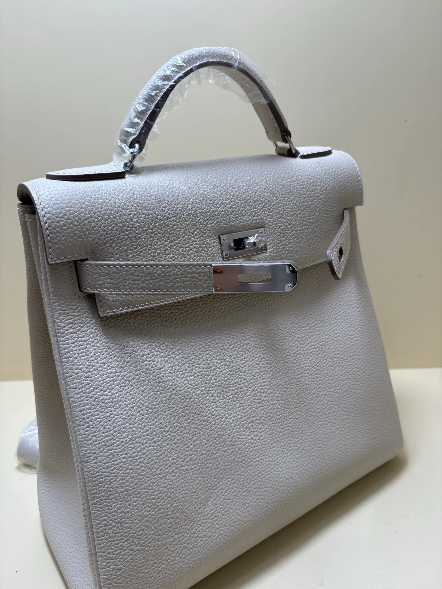 HERMES Kellyado Backpack 29x26x13 - Image 5