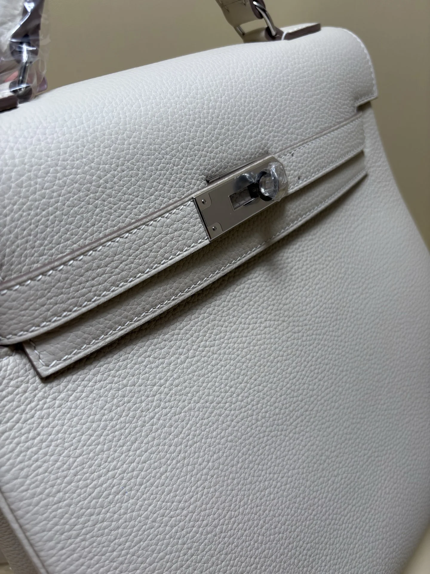 HERMES Kellyado Backpack 29x26x13 - Image 4