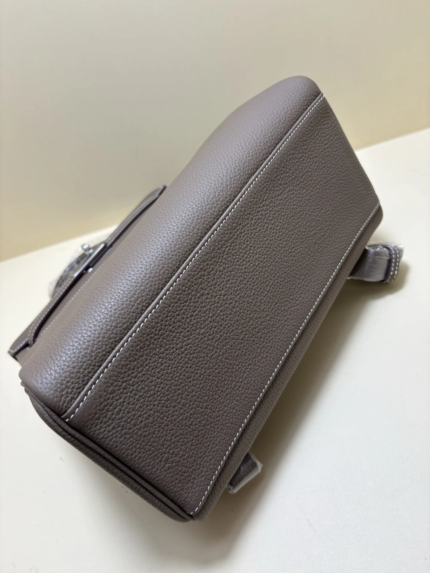 HERMES Kellyado Backpack 29x26x13 - Image 5