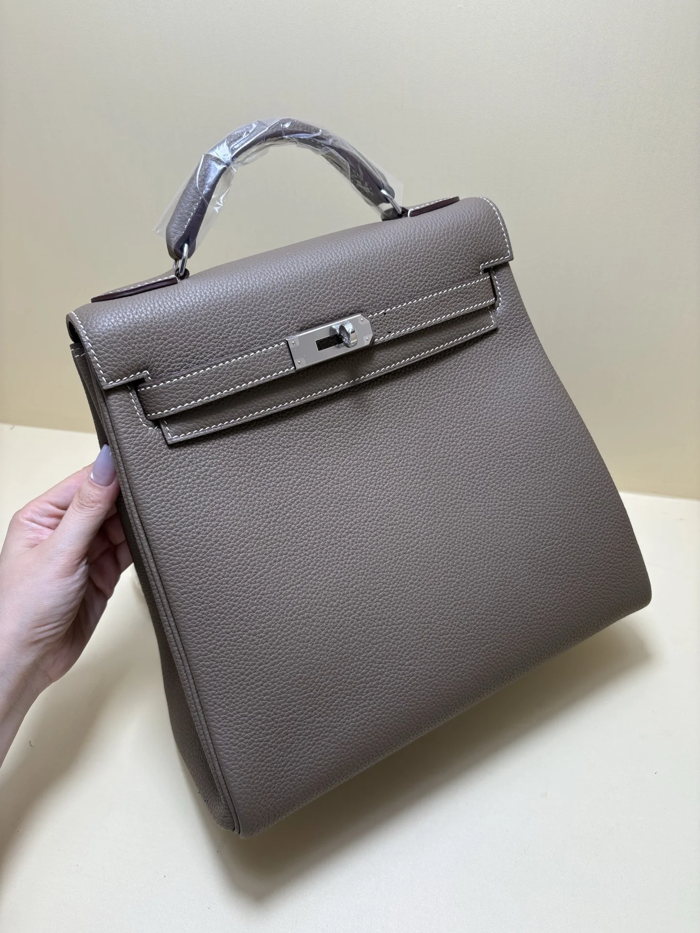 HERMES Kellyado Backpack 29x26x13