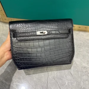 HERMES Crocodile Leather Bag 25CM