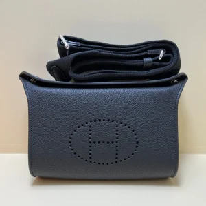 HERMES Messenger Bag 25cm Togo Leather