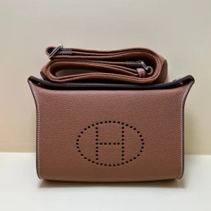 HERMES Messenger Bag 25cm Togo Leather