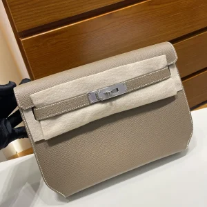 HERMES Kelly depeches 25cm Epsom Etoupe Silver Hardware