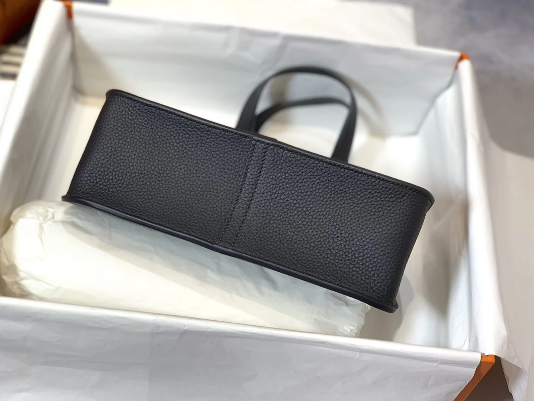 HERMES Mini Halzan 22cm 25cm Black - Image 5