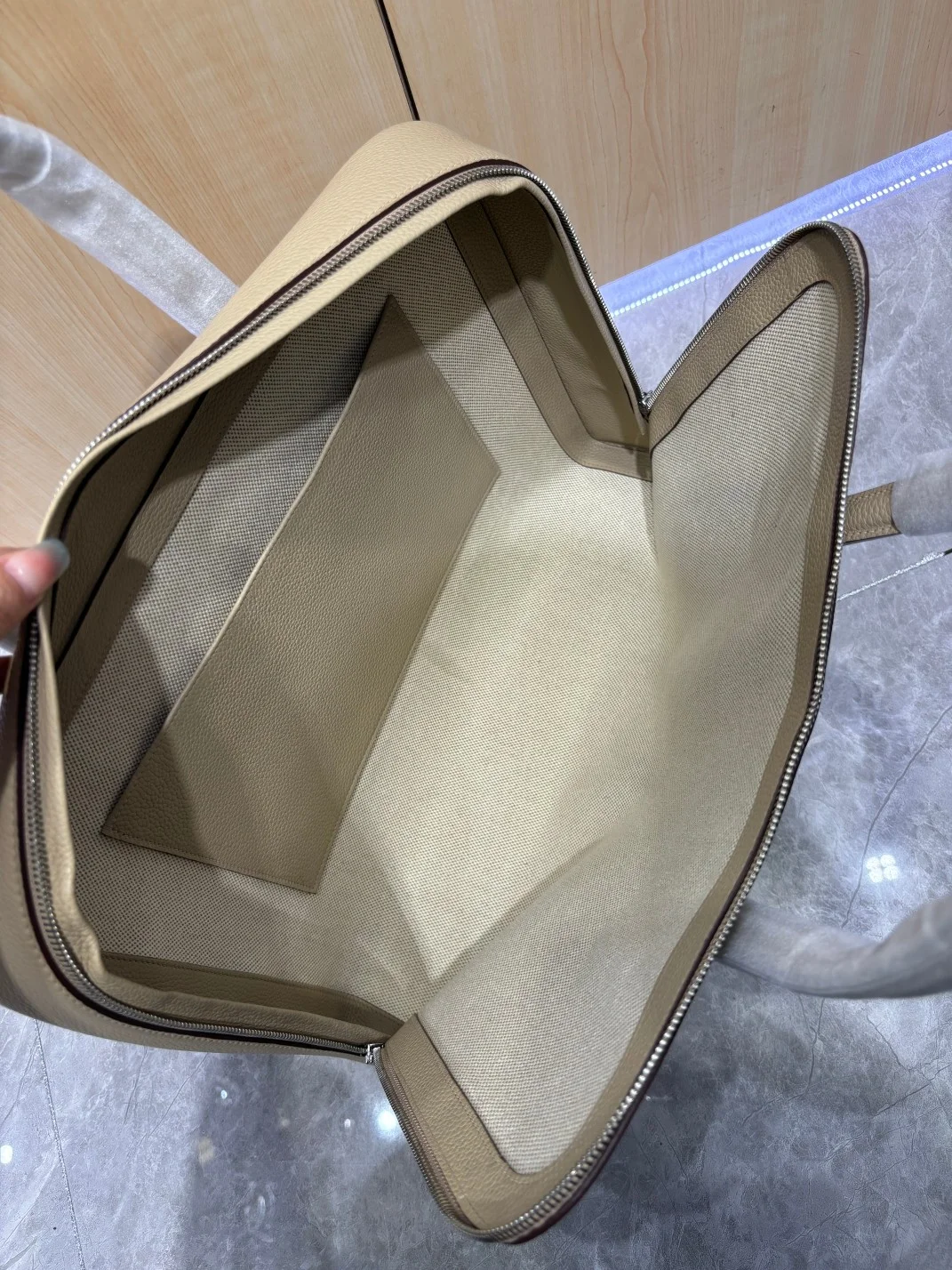 HERMES Men's Messenger Bag 38.29.6 Cowhide Leather - Image 5