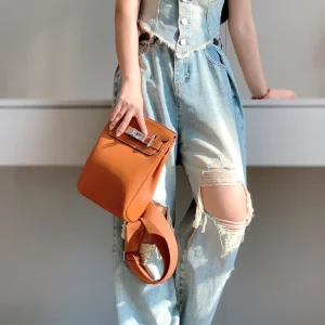 A Unique Style that is Casual and Trendy for a Stylish Look.