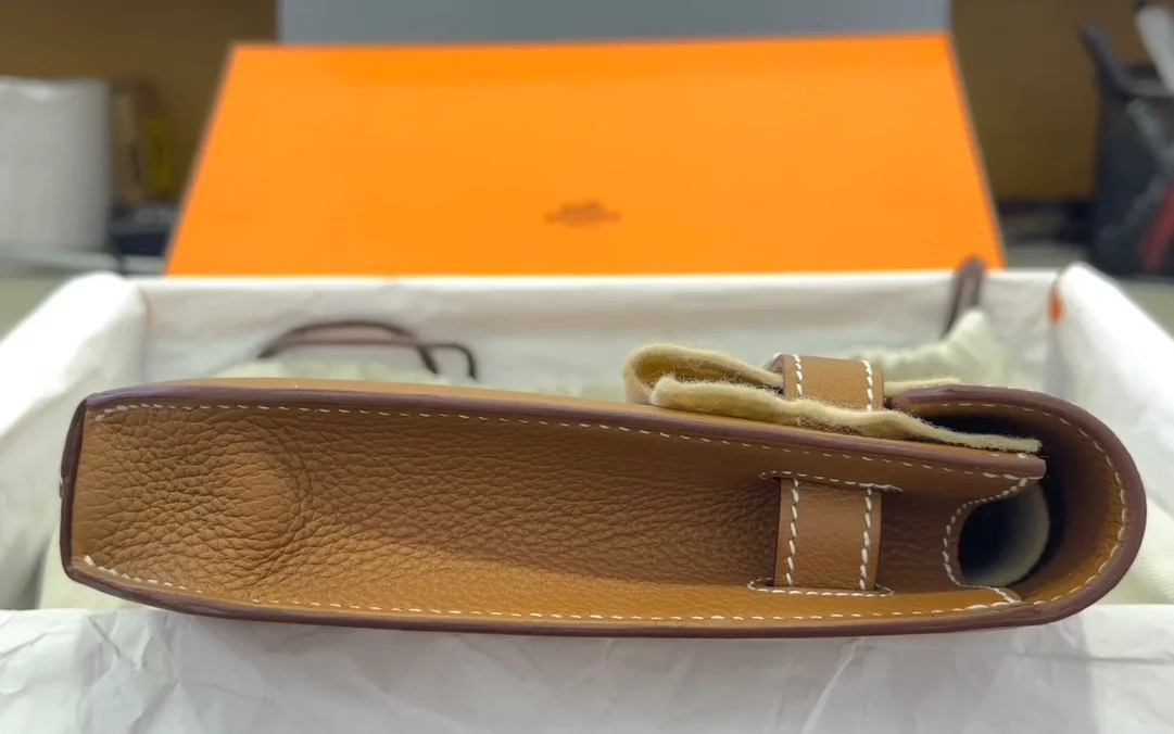 HERMES Kelly Depeches 25cm - Image 3