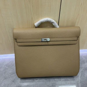 HERMES Men's Messenger Bag 36x29x5 Cowhide Leather