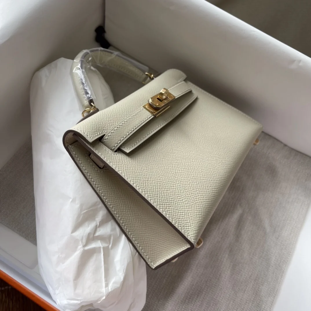 HERMES Mini Kelly 19cm Milk White - Image 3