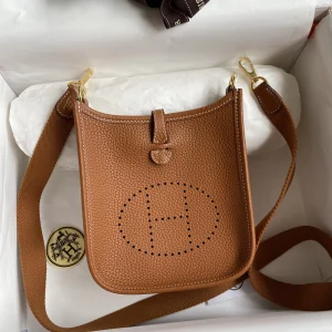 HERMES Evelyn 17cm TC Leather Gold Gold Hardware