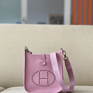 HERMES Evelyne 17 x 18 x 5.5cm TC Cowhide Leather