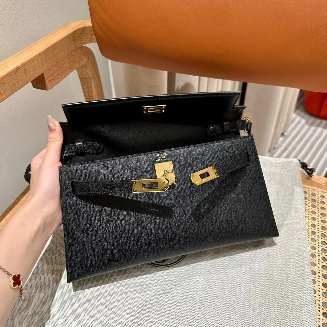 HERMES Kellyelan 27cm Madame Black Gold Hardware - Image 4