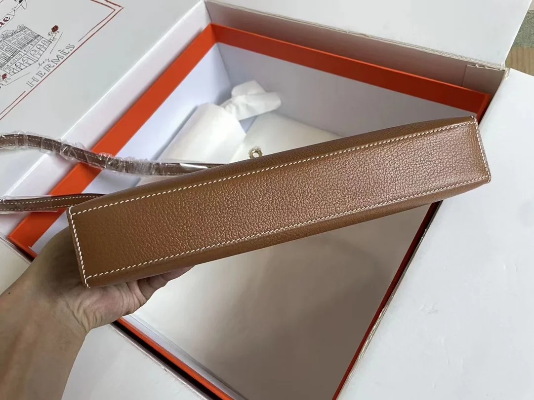 Kelly Elan - Image 5