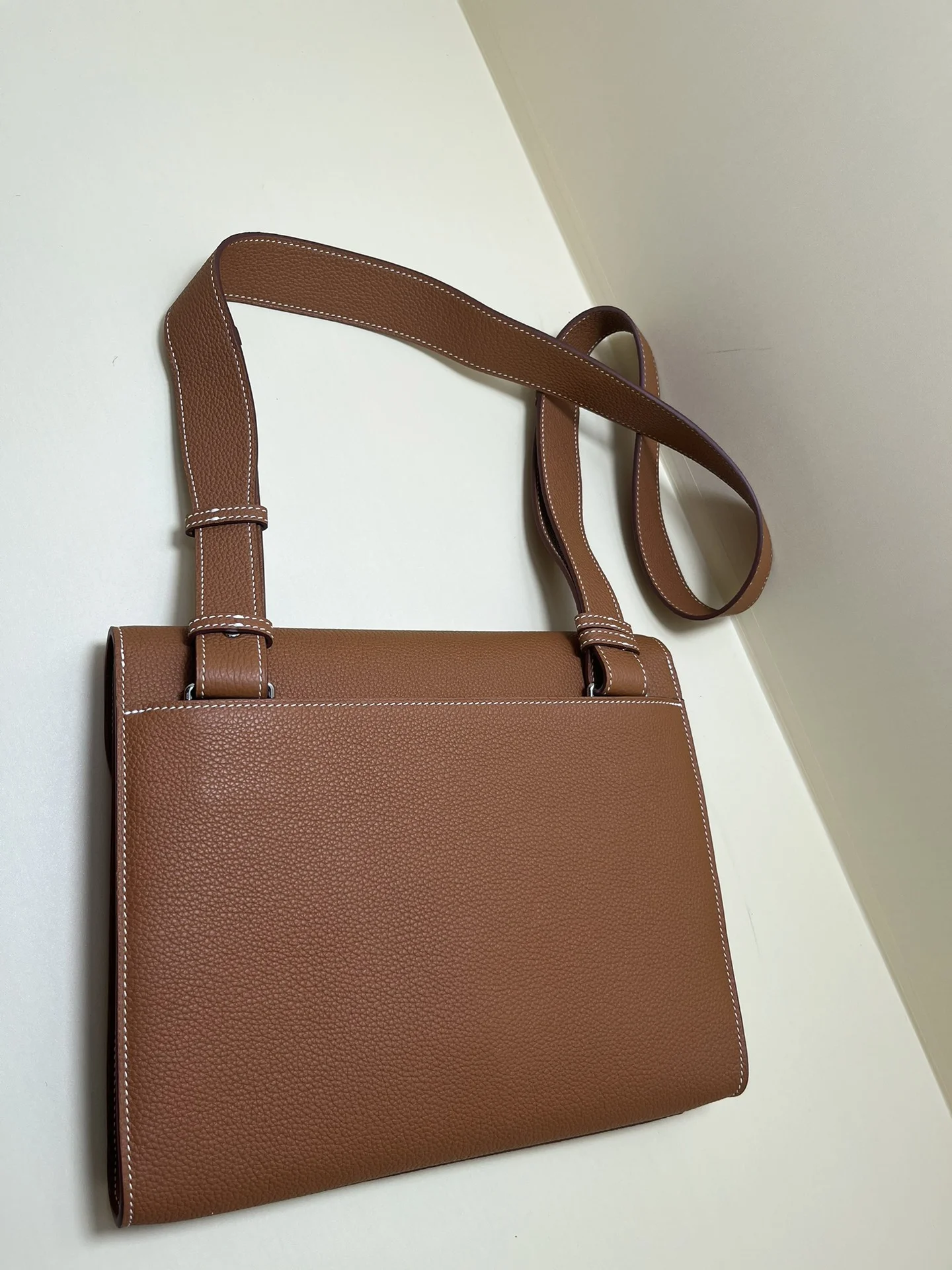 HERMES Leather Bag 28-23-5 - Image 5