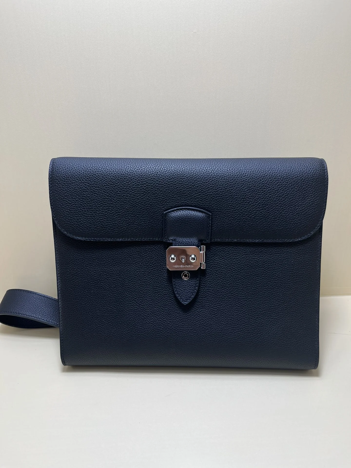 HERMES Leather Bag 28-23-5