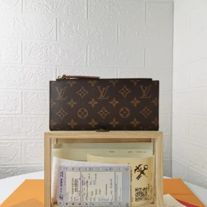 Louis Vuitton Adele Wallet Monogram M61269 Brown, 21x9x2 cm