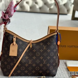 Louis Vuitton Carryall Bag Monogram, 30cm