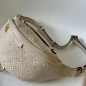 Louis Vuitton Bumbag Monogram Leather M44836 White / M44812 Black, 37*14*20 cm