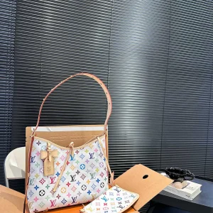 Louis Vuitton Carryall Bag, 30x26cm, Item 13661