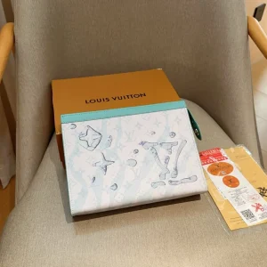 Louis Vuitton Toiletry Pouch Hand-drawn pattern, 27cm