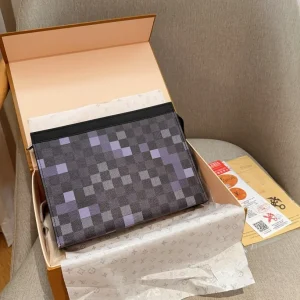 LV Damier Toiletry Pouch Hand-drawn pattern, 27cm