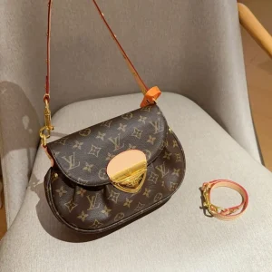 Louis Vuitton Sunset Messenger Bag, 25×18×6 cm