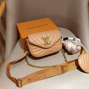 Louis Vuitton New Wave Multi-Pochette, 19cm