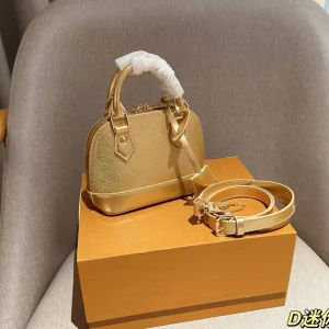 Louis Vuitton Mini Epi Leather Alma Bag, 16×12×8 cm