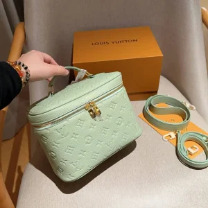 Louis Vuitton Nice BB Vanity Case Embossed, 23×17×8 cm