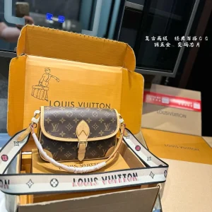 Louis Vuitton Diane Baguette Bag, Beeswax Leather, 25cm