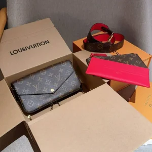 Louis Vuitton 3-in-1 Pochette, 22x12cm