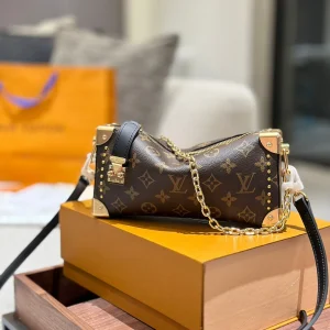 Louis Vuitton Slim Trunk Bag Monogram, 23x12x4 cm