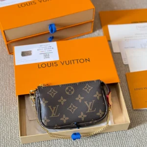 Louis Vuitton Pochette Wallet, 18x10cm