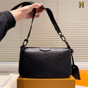 Louis Vuitton District PM Shoulder Bag, 28x16cm