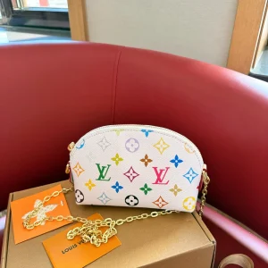 Louis Vuitton Alma Pochette, 17cm