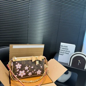 Louis Vuitton Pochette, Cherry Blossom, 21x12cm, Item 98681