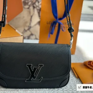 Louis Vuitton Buci Bag, Epi Leather, Black, 24.5×15.5×9 cm
