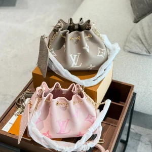 Louis Vuitton Noé Pouch, 28×23 cm