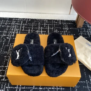 Louis Vuitton 25SS Wool Flat Slippers Size 35-39