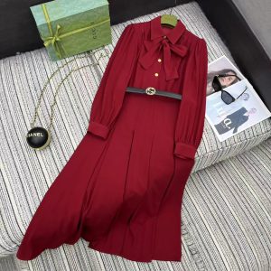 Gucci 26 Early Spring Series Puff Sleeve Lapel Dress